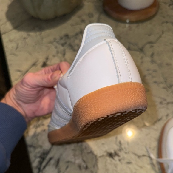 Adidas Samba Sneaker Women’s White and Light Blue Size 6.5 - Picture 4 of 16